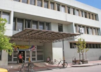 Entre la vida y la muerte se encuentra hombre baleado en El Espinal