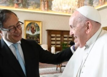 Presidente Gustavo Petro  se reunió en el Vaticano con el papa Francisco