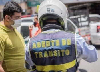 Destitución y sanción a guardas de tránsito por “infractores” de la ley 