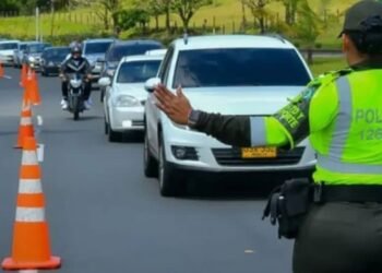 280 policías y 17 áreas de prevención resguardarán las vías del Tolima durante el puente festivo