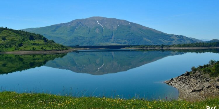 Lluvias de abril impulsarán recuperación de embalses y estabilizarán precios de energía en Colombia