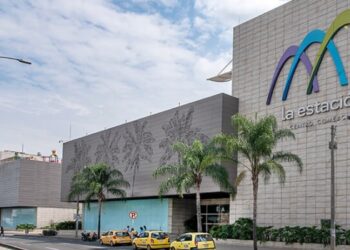 Por cortocircuito evacuaron el Centro Comercial La Estación 