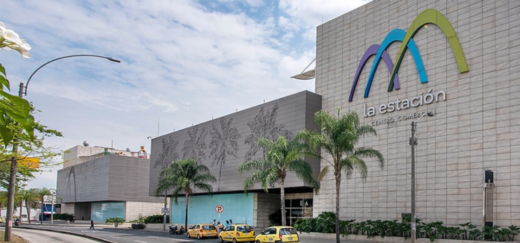 Por cortocircuito evacuaron el Centro Comercial La Estación 