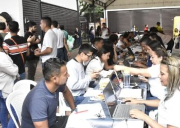 Pilas que hay cerca de 100 vacantes disponibles para trabajar en la Alcaldía de Ibagué 