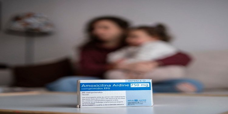 Madre en Ibagué Pide Ayuda para Obtener Medicamento para su Hija