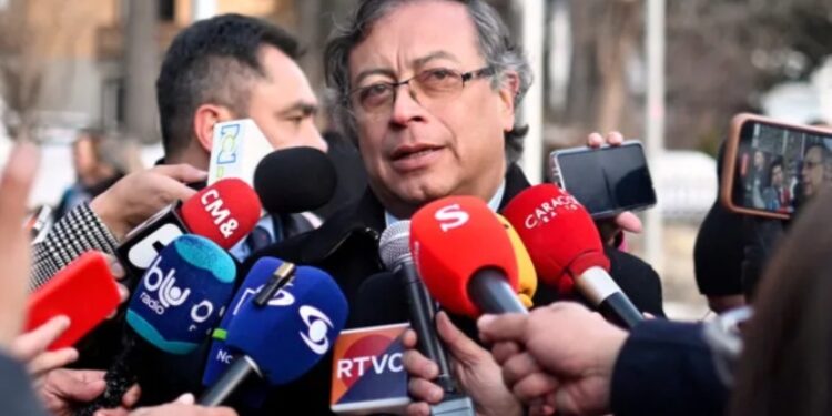 Petro ataca a los medios: ¿Está en peligro la libertad de prensa en Colombia?