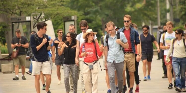 Encuentran a otros dos extranjeros muertos en hoteles de Medellín en menos de tres días.