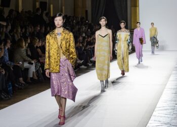 Grupo de moda español Puig anuncia su salida a bolsa con la mira en recaudar 1.250 millones de euros