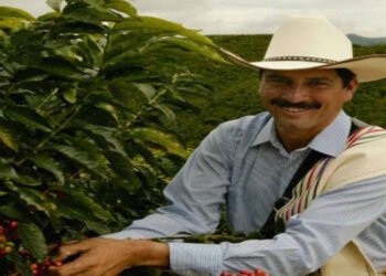 Luto en la Federación Nacional de Cafeteros por el fallecimiento de Carlos Castañeda, el emblemático Juan Valdez
