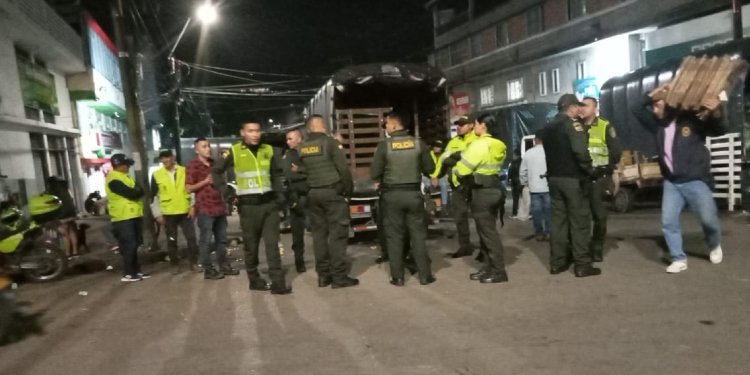 Alcaldía de Ibagué se tomó la Plaza de Mercado de la 21