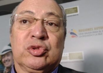 Las Pullas de Iván Name al Presidente Petro desde Ibagué