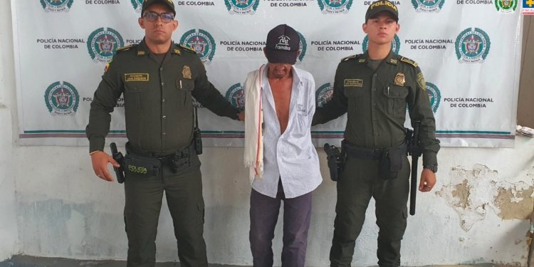 Capturado y enviado tras las rejas, sujeto sorprendido con una niña a quien habría sometido a tocamientos libidinosos