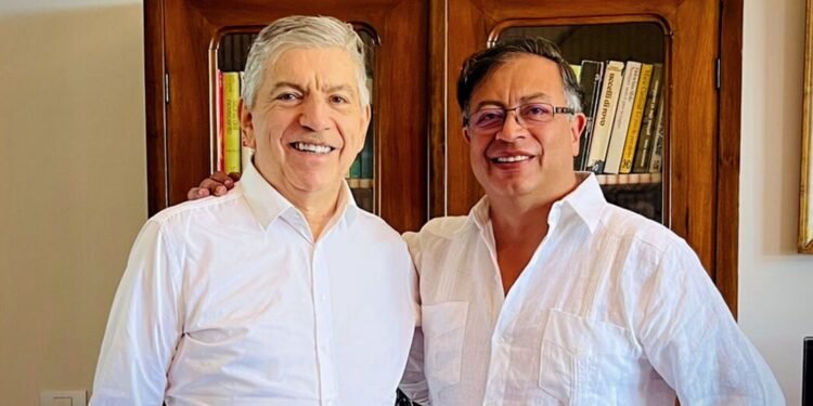 Partido Liberal respaldará reforma pensional de Gustavo Petro con condiciones tras acuerdo con el Gobierno