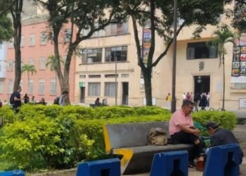 Vendedoras de tinto de la Plaza de Bolívar continuarán en el lugar pero sin extenderse