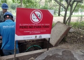 Con vallas, la Alcaldía hace un llamado a no ocupar el espacio público en el sector de La Samaria