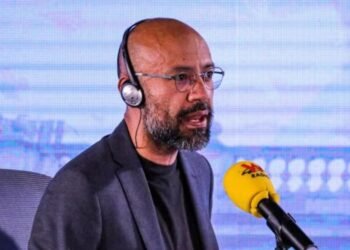 Periodista radial revela cambio de apellido tras investigar a RTVC