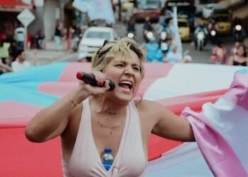 Karen Arboleda: Mujer trans comparte su historia de resistencia y liderazgo en el Día Nacional de la Memoria