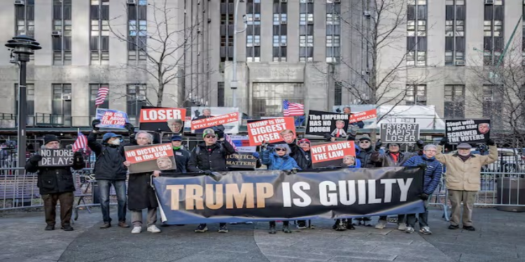 Inicia histórico juicio contra Donald Trump en Nueva York por pago a Stormy Daniels