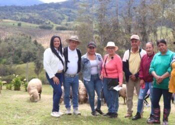 La Cámara de Comercio de Ibagué fortalecerá el turismo comunitario en San Antonio y potenciará el trabajo de la Asociación AsoRonces