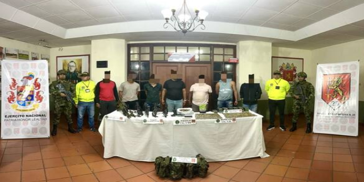 Fuerzas Militares capturan a 7 integrantes de la Segunda Marquetalia que planeaban atentar contra comunidades indígenas en Putumayo