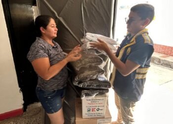 La Alcaldía de Ibagué le brindó ayudas a personas que sufrieron inundaciones en sus viviendas