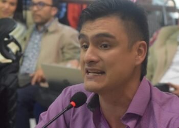 Concejal conservador, Carlos Beltrán, desmiente afirmaciones de un transportador