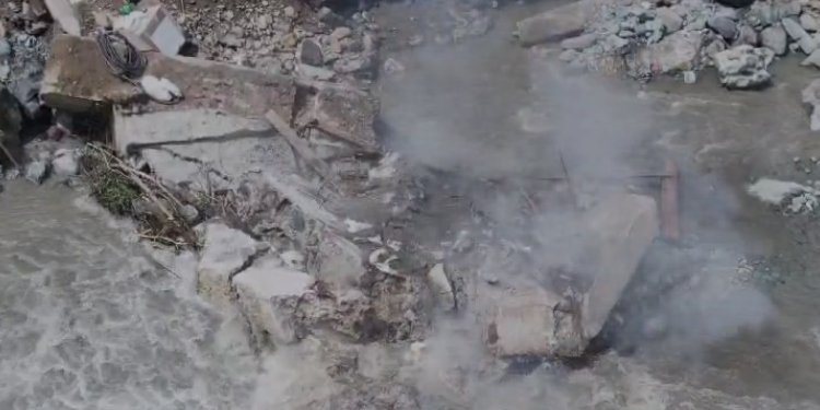 El Ejército Nacional brinda apoyo a la comunidad del cañón del Combeima en Ibagué