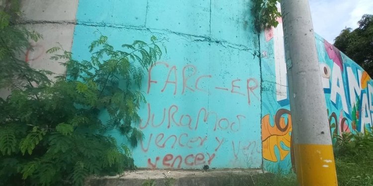 Grafitis que aparecieron a las afueras de Planadas serían en conmemoración de los 60 años de las Farc