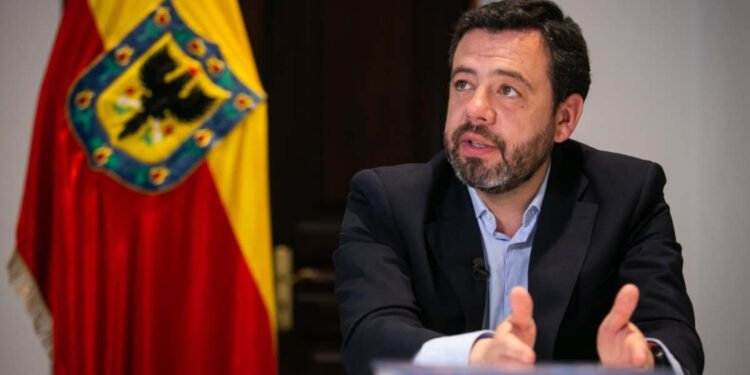 Galán pide a Petro respeto por la autonomía de Bogotá y denuncia extralimitación del Gobierno