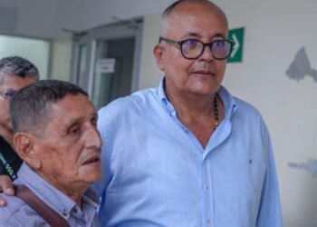 Opiniones divididas generó el comentario del senador Óscar Barreto sobre los funcionarios públicos 