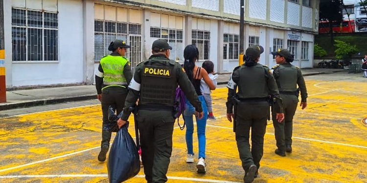Policía rescató a una mujer y sus tres hijas, víctimas de la violencia doméstica 
