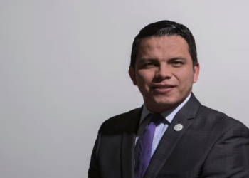 Escándalo en Colombia: Revelación de Sneyder Pinilla implica a alta funcionaria de Petro en entrega de dinero a senador