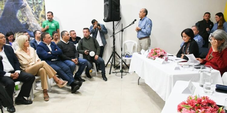 Cortolima solicita recursos para proteger Parque Nacional de los Nevados