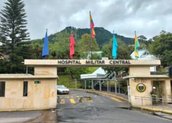 Militares en retiro denuncian que Hospital Militar se usaría para atender a exFarc