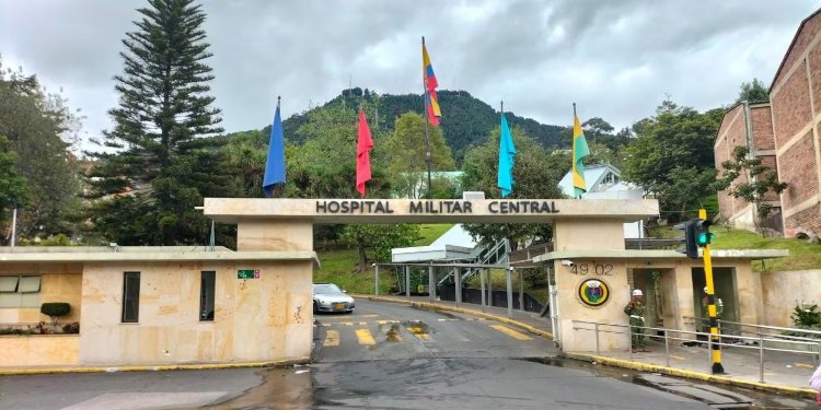 Militares en retiro denuncian que Hospital Militar se usaría para atender a exFarc