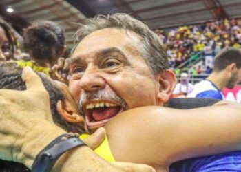 Antonio Rizola se despide de la Selección Colombia de Voleibol femenino tras siete años de éxitos