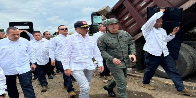 Las Farc envían fuertes mensajes al presidente Gustavo Petro en X