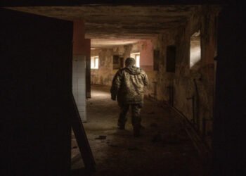 Ucrania denuncia violencia sexual sistemática de Rusia en zonas ocupadas, con hombres como principales víctimas