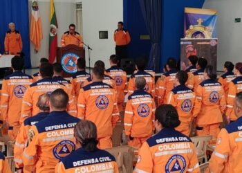 Se realizó entrega de menciones y nuevos equipos a la Defensa Civil en el Tolima 