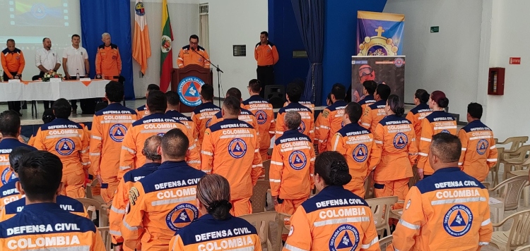 Se realizó entrega de menciones y nuevos equipos a la Defensa Civil en el Tolima