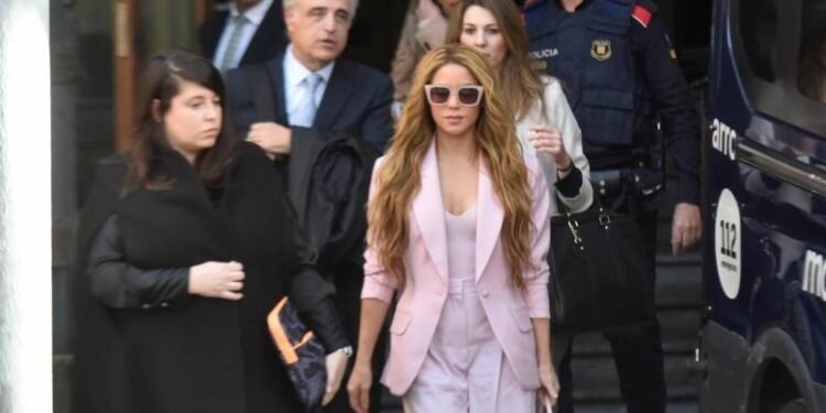 Fiscalía española solicita archivo de causa contra Shakira por fraude fiscal