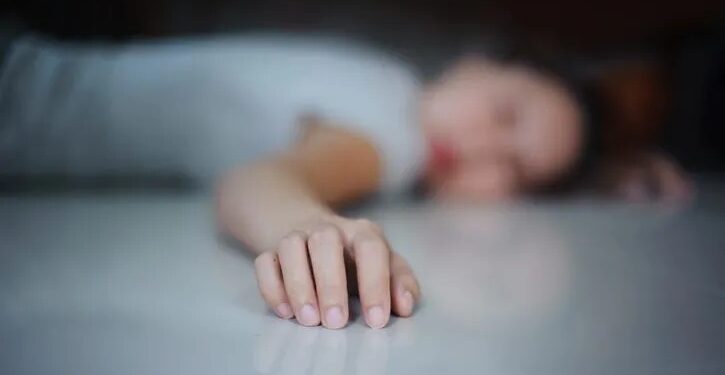 Mujer asesinada a puñaladas en Rionegro: Investigan brutal ataque