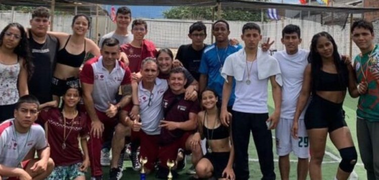 Tolimenses “lucharon” por las preseas en territorio huilense