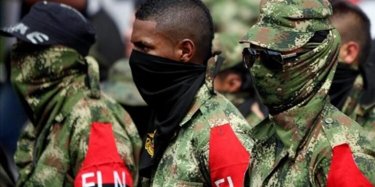 ELN monta retén durante puente festivo en vías hacia el Pacífico colombiano