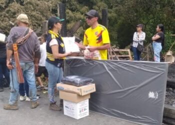 Familias damnificadas por incendio en Pastales recibieron ayudas humanitarias de la Alcaldía