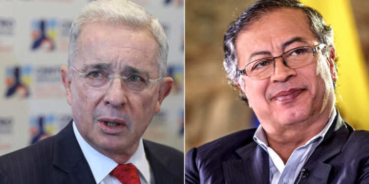 Álvaro Uribe critica al presidente Gustavo Petro por «mentir» tras las declaraciones del exjefe paramilitar Salvatore Mancuso