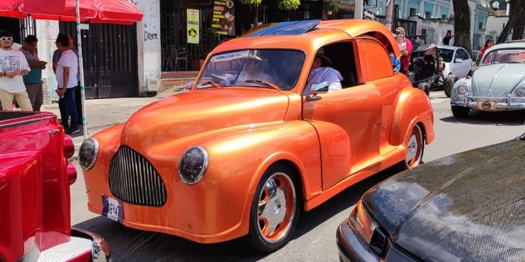 Este sábado habrá un desfile de vehículos clásicos y antiguos