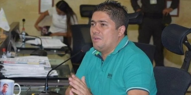 “No estoy de acuerdo con que se saque un comunicado a nombre de toda una colectividad”, Concejal César Franco