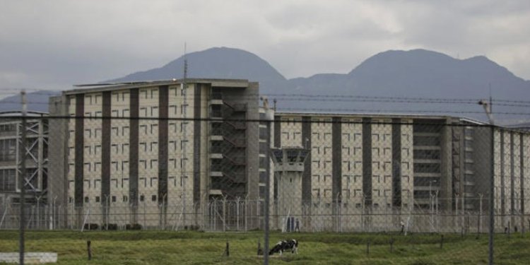 Tiroteo se registró a la salida de la cárcel La Picota contra los concejales Alexy Olmedo Perlaza y Edwin Garces Pineda