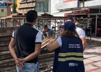 Por incumplir las condiciones de seguridad la Alcaldía ordenó desmontar una tarima
